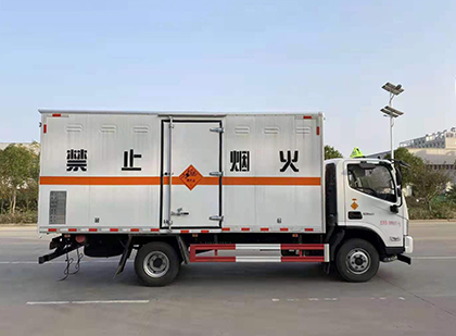 盐池爆破器材运输车